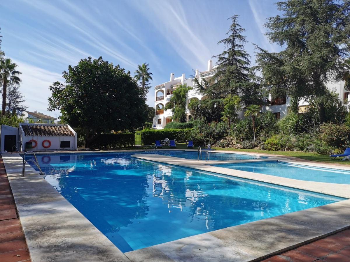 Nueva Andalucia - Penthouse Lejlighed Marbella Eksteriør billede